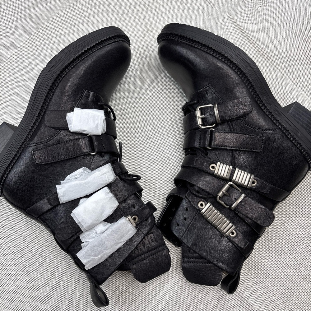 DKNY Womens Black Zipper Ita Round Toe Block Heel Leather Boots Shoes 5.5 M